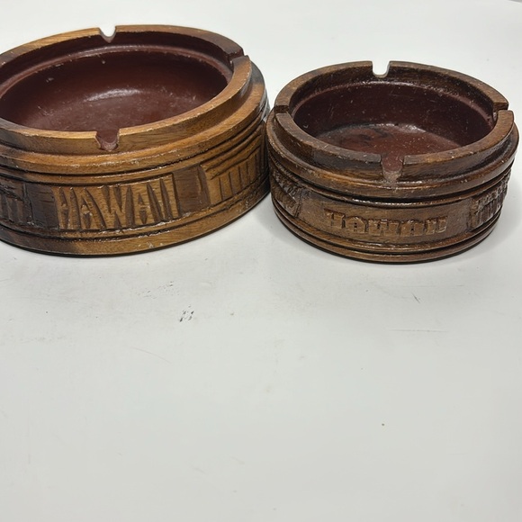 Pair of Handmade Hawaii Ashtrays | Two Trays Smoke Trays | Collectible Wooden 2 - Picture 2 of 9